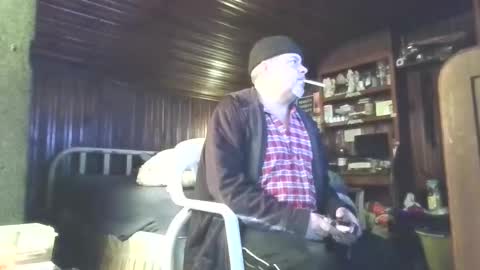 Booshwa online show from December 2025 08:38:01 PM