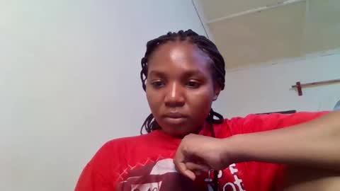 bootie_caramel online show from October 2025 04:18:02 PM