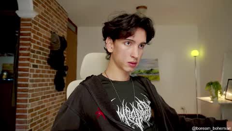 Bream online show from October 2025 12:09:02 PM