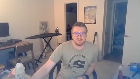 Snapshot of bornforpleasure13 chatting on March 2026 07:25:02 AM DirtyBird online show from March 2026 07:25:02 AM