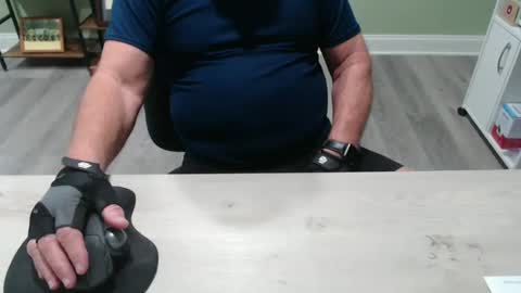 Snapshot of borntobebad2 chatting on January 2025 05:05:02 PM borntobebad2 online show from January 2025 05:05:02 PM