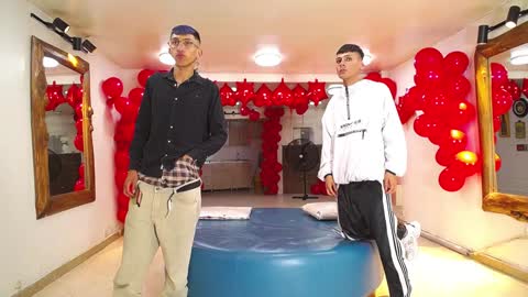 THOMAS AND DAMIAND online show from February 2025 04:15:02 AM