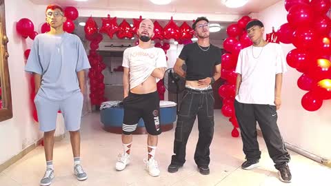 THOMAS AND DAMIAND online show from February 2025 04:06:01 AM