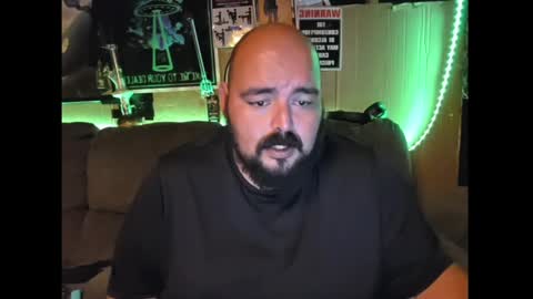 bossdeuce420 online show from April 2026 01:53:01 AM