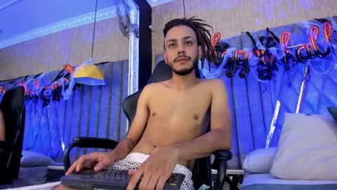 Boss online show from November 2025 04:04:01 AM