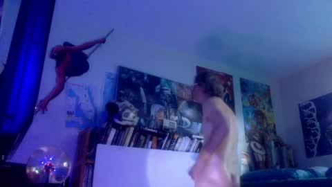 Bottomboo7 online show from April 2026 01:01:01 PM