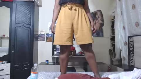 bouncingassxx online show from April 2026 08:17:02 PM