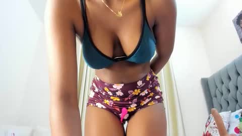 Snapshot of bouncy_booty677 chatting on April 2026 09:06:02 PM bouncy_booty677 online show from April 2026 09:06:02 PM
