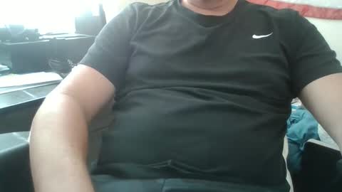 Snapshot of bourbonman144 chatting on September 2025 09:40:02 PM bourbonman144 online show from September 2025 09:40:02 PM