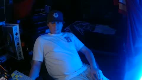 Snapshot of bowerboi1217 chatting on November 2025 03:10:02 AM Bowerboi1217 online show from November 2025 03:10:02 AM