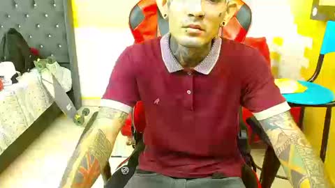 Snapshot of boy_tatto777 chatting on September 2025 01:12:02 PM boy_tatto777 online show from September 2025 01:12:02 PM