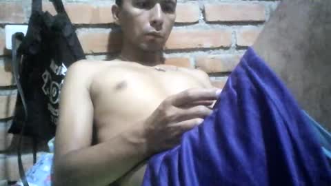 Snapshot of boycumlatino21 chatting on January 2025 03:02:01 PM Boy online show from January 2025 03:02:01 PM
