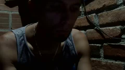 Snapshot of boycumlatino21 chatting on September 2025 03:00:02 AM Boy online show from September 2025 03:00:02 AM