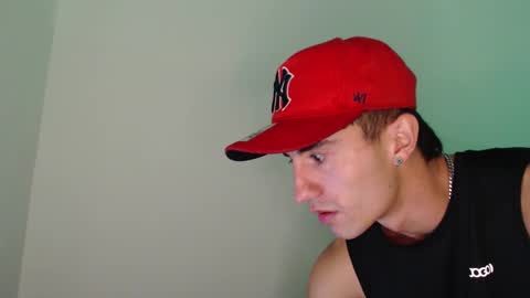 Felipe  online show from December 2025 01:03:01 AM