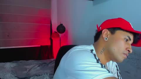 Snapshot of boylatin_777 chatting on January 2025 05:50:01 AM miguel online show from January 2025 05:50:01 AM