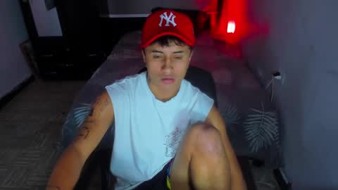 Snapshot of boylatin_777 chatting on January 2025 09:18:01 AM miguel online show from January 2025 09:18:01 AM