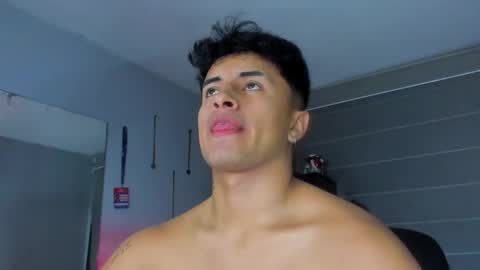 Snapshot of boylatin_777 chatting on January 2025 05:51:01 AM miguel online show from January 2025 05:51:01 AM