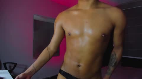 Snapshot of boylatin_777 chatting on January 2025 10:24:01 PM miguel online show from January 2025 10:24:01 PM