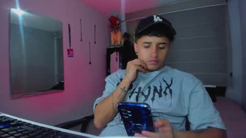 Snapshot of boylatin_777 chatting on January 2025 01:37:02 AM miguel online show from January 2025 01:37:02 AM