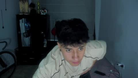 Snapshot of boylatin_777 chatting on January 2025 12:29:01 PM miguel online show from January 2025 12:29:01 PM