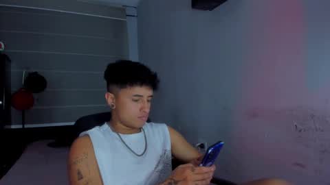 Snapshot of boylatin_777 chatting on January 2025 04:44:02 AM miguel online show from January 2025 04:44:02 AM