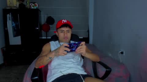 Snapshot of boylatin_777 chatting on January 2025 07:46:01 AM miguel online show from January 2025 07:46:01 AM