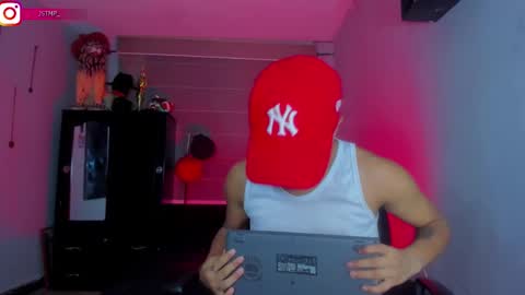 Snapshot of boylatin_777 chatting on January 2025 03:33:02 AM miguel online show from January 2025 03:33:02 AM