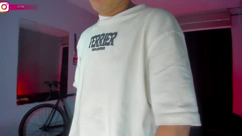 Snapshot of boylatin_777 chatting on February 2025 06:01:02 AM miguel online show from February 2025 06:01:02 AM