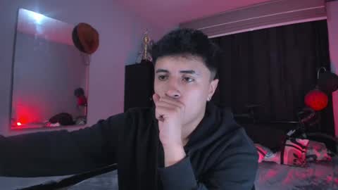 Snapshot of boylatin_777 chatting on February 2025 09:05:02 PM miguel online show from February 2025 09:05:02 PM