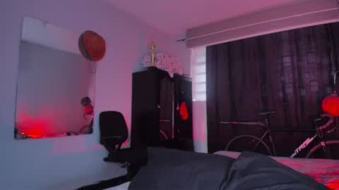 Snapshot of boylatin_777 chatting on February 2025 09:47:02 PM miguel online show from February 2025 09:47:02 PM