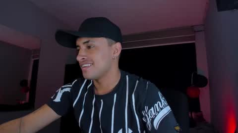 Snapshot of boylatin_777 chatting on March 2025 03:26:02 AM miguel online show from March 2025 03:26:02 AM