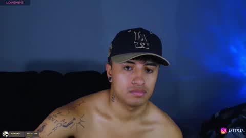 Snapshot of boylatin_777 chatting on November 2025 02:17:02 PM miguel online show from November 2025 02:17:02 PM