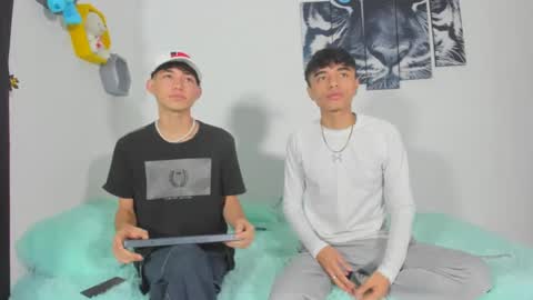 Snapshot of boys4hot_777 chatting on March 2025 03:56:01 PM boys4hot_777 online show from March 2025 03:56:01 PM