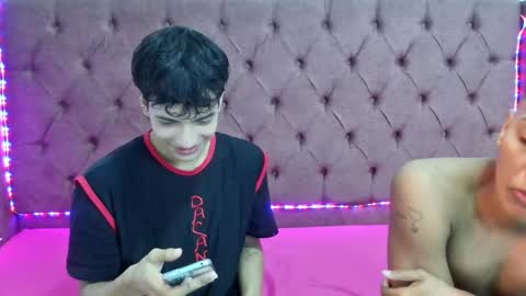 ALEX - TAYLER  -MIKE online show from December 2024 01:43:01 PM