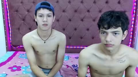 ALEX - TAYLER  -MIKE online show from December 2024 04:49:01 PM