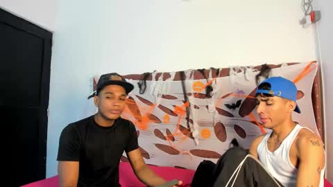 ALEX - TAYLER  -MIKE online show from October 2025 01:23:01 PM