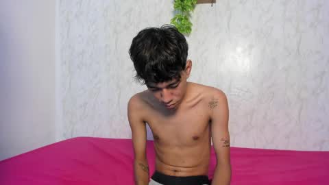 Snapshot of boys_hotparty chatting on May 2026 01:14:02 AM ALEX - TAYLER -MIKE online show from May 2026 01:14:02 AM