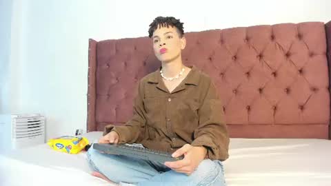 Snapshot of boys_hotparty chatting on July 2026 07:05:02 PM ALEX - TAYLER -MIKE online show from July 2026 07:05:02 PM