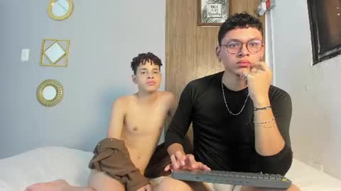 Snapshot of boys_hotparty chatting on July 2026 07:26:02 PM ALEX - TAYLER -MIKE online show from July 2026 07:26:02 PM