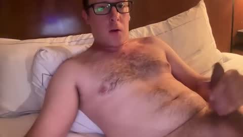 Snapshot of br4d482 chatting on April 2026 04:41:02 AM Brad online show from April 2026 04:41:02 AM