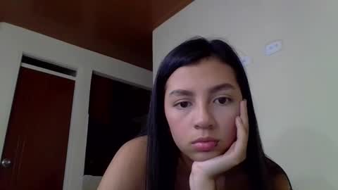 brad_and_emma293215 online show from September 2025 11:39:02 PM