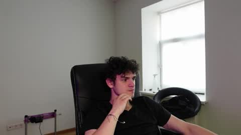 Snapshot of brad_holloway chatting on May 2026 02:01:02 PM BRAD HOLLOWAY online show from May 2026 02:01:02 PM