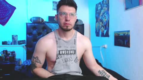 Snapshot of brad_hot_boy chatting on January 2025 03:33:01 PM brad hot boy online show from January 2025 03:33:01 PM