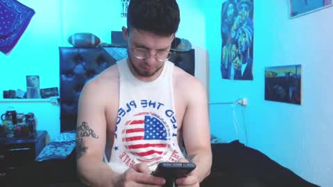 Snapshot of brad_hot_boy chatting on January 2025 03:40:02 PM brad hot boy online show from January 2025 03:40:02 PM