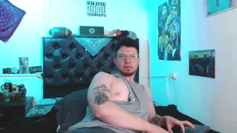 Snapshot of brad_hot_boy chatting on January 2025 04:20:01 PM brad hot boy online show from January 2025 04:20:01 PM