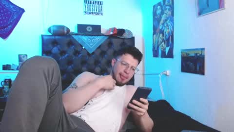 Snapshot of brad_hot_boy chatting on January 2025 06:12:02 PM brad hot boy online show from January 2025 06:12:02 PM