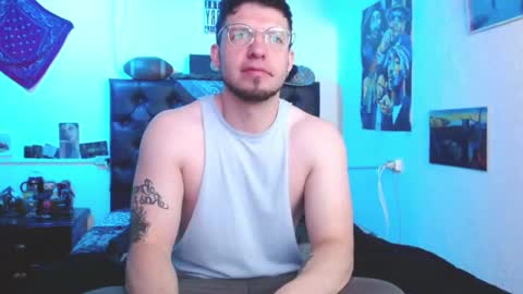 Snapshot of brad_hot_boy chatting on January 2025 03:30:02 PM brad hot boy online show from January 2025 03:30:02 PM