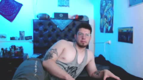 Snapshot of brad_hot_boy chatting on February 2025 04:45:02 PM brad hot boy online show from February 2025 04:45:02 PM