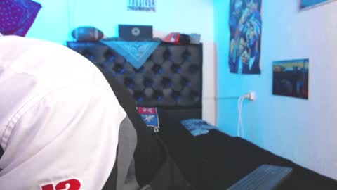 Snapshot of brad_hot_boy chatting on March 2025 03:56:01 PM brad hot boy online show from March 2025 03:56:01 PM