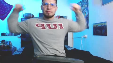 Snapshot of brad_hot_boy chatting on September 2025 04:23:01 AM brad hot boy online show from September 2025 04:23:01 AM